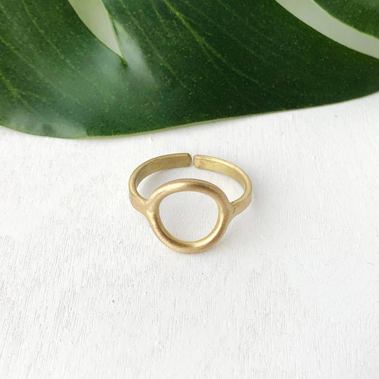 WorldFinds - Petite Circle Ring - Gold