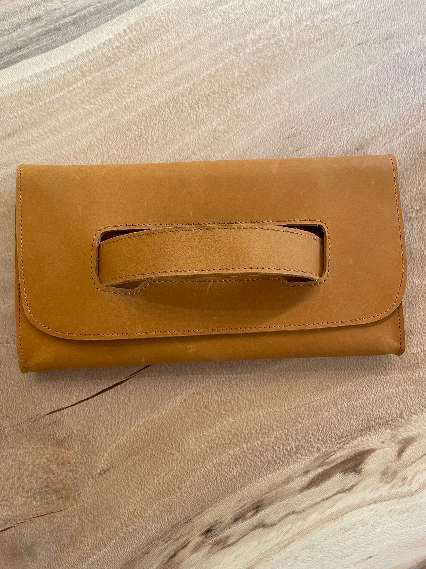 ABLE - Mare Handle Clutch